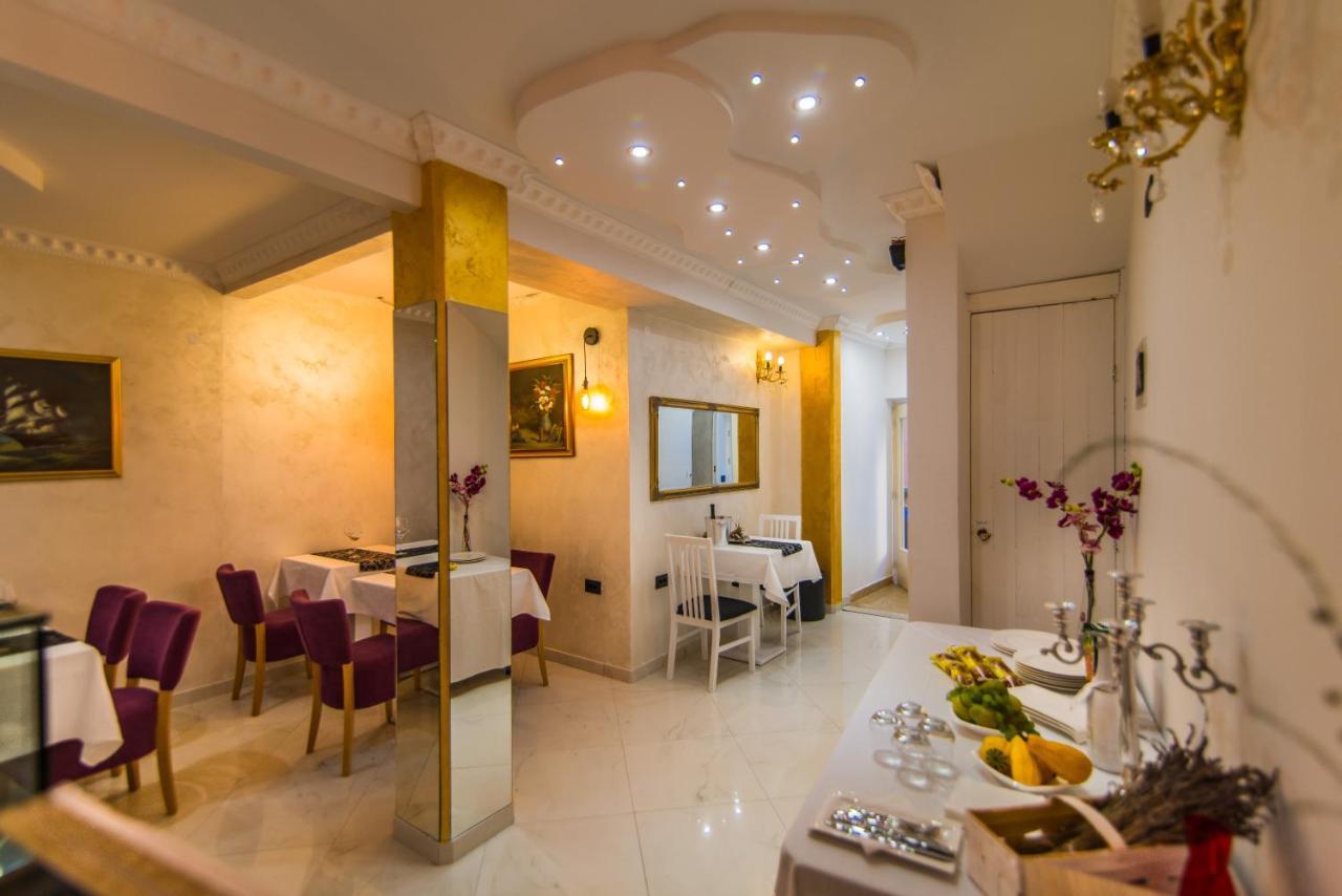 Bella Natka Bed And Breakfast Ровинь Экстерьер фото