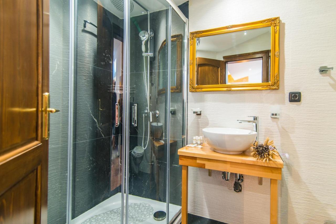 Bella Natka Bed And Breakfast Ровинь Экстерьер фото