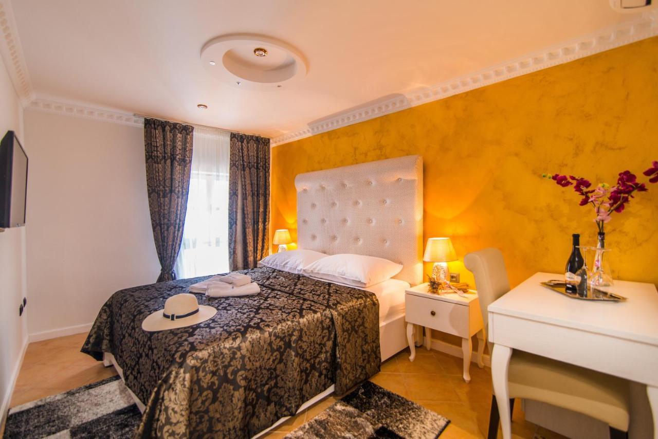 Bella Natka Bed And Breakfast Ровинь Экстерьер фото