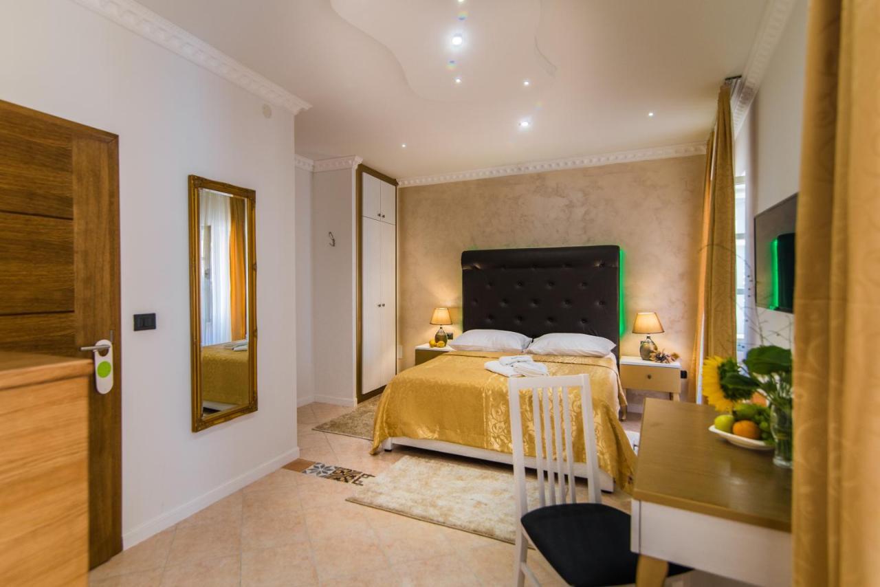 Bella Natka Bed And Breakfast Ровинь Экстерьер фото